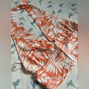 Kendall + Kylie white palm tree print orange cropped top NWT